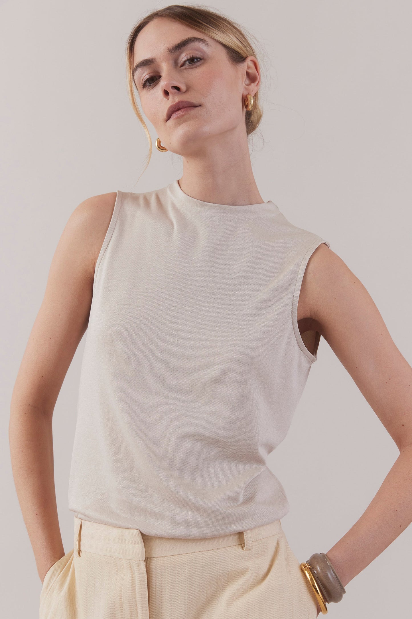Funnel Neck Tank - Oyster
