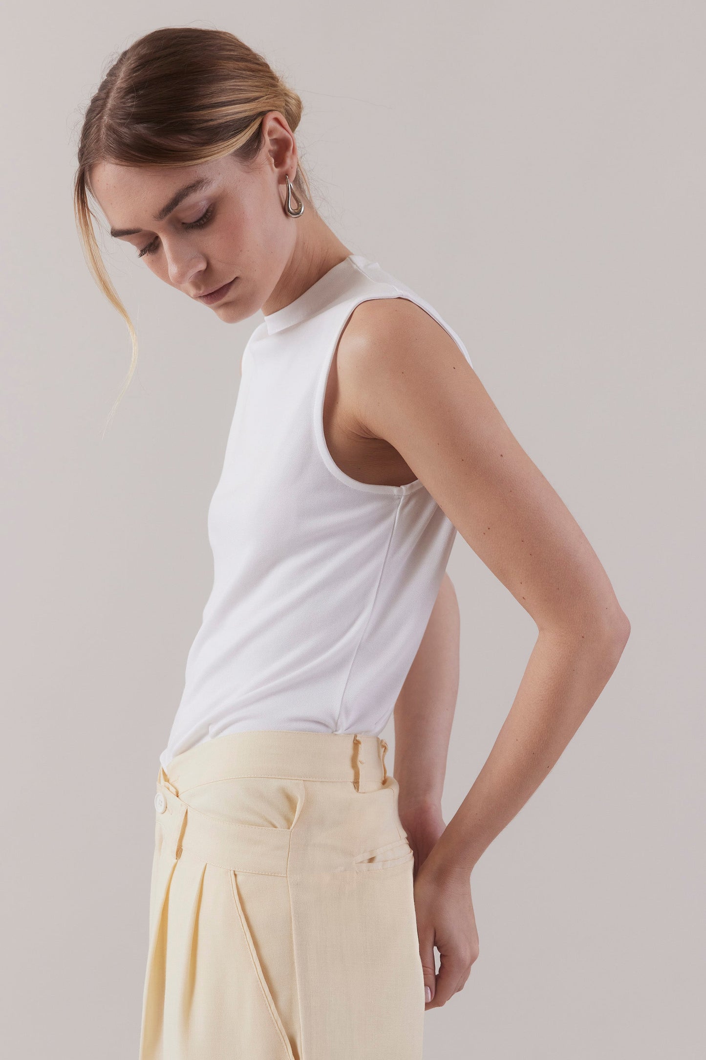 Funnel Neck Tank - White