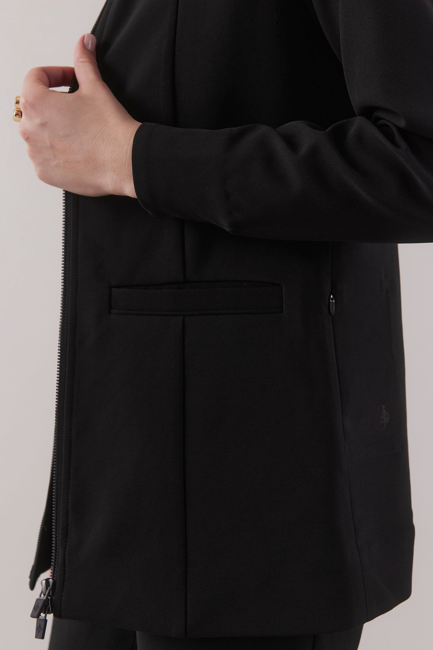 Jewel Clinical Jacket - Black